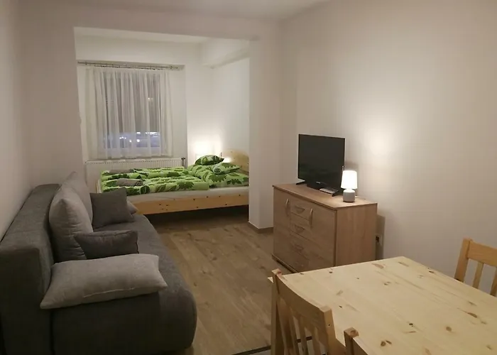Lila Akac Vendeghaz 3* Esztergom